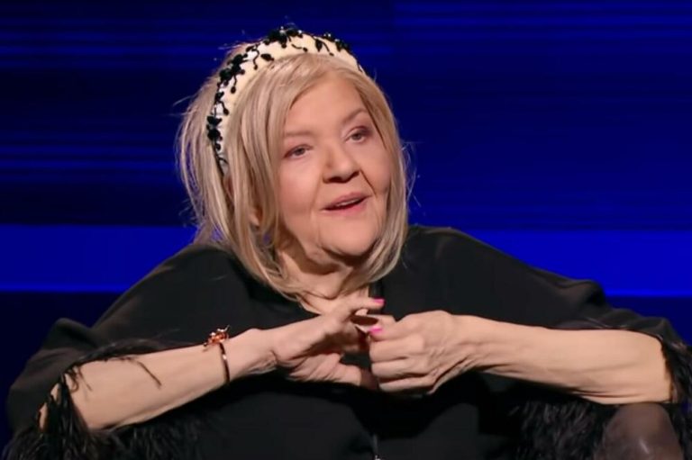 UZGLAVLJA ZA KREVET KOJA ĆE POTPUNO PROMIJENITI ENTERIJER VAŠE SPAVAĆE SOBE- kreativne ideje !