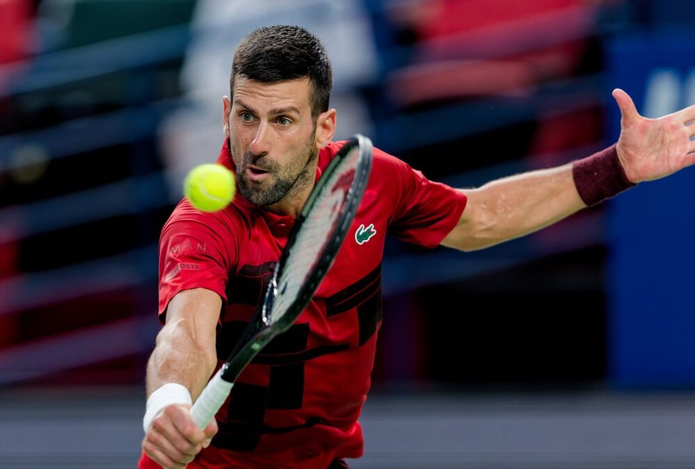 1536637_novak-djokovic-na-mecu-protiv-janika-sinera_ff