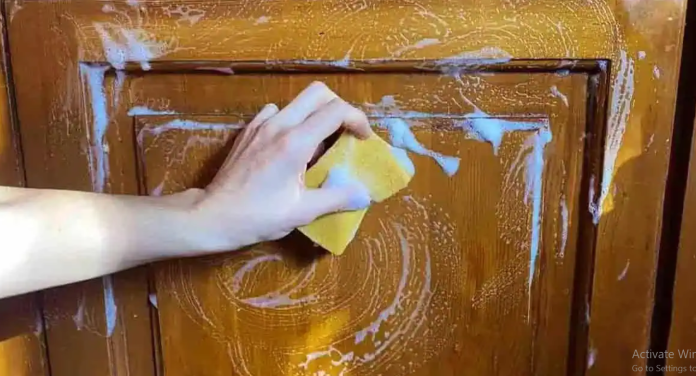 Konačno znam kako savršeno odmastiti KUHINSKE ORMARE bez hemikalija: Cijela sija kao nova!