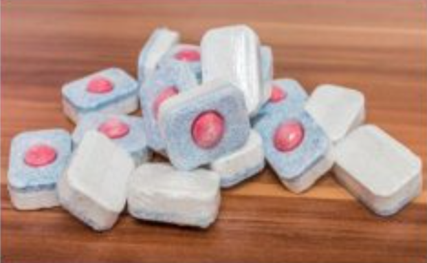 Niste ni slutili koliko su moćne tablete za mašinsko pranje sudova: Evo šta sve možete da očistite njima