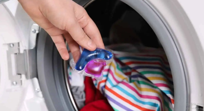 Mnoge žene koriste kapsule za pranje POGREŠNO: Ovako vam uništavaju odjeću i mašinu za pranje rublja!