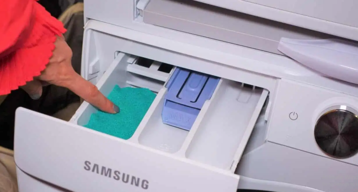 Ovo je RAZLOG zašto TREBA da stavite sunđer u fioku mašine za pranje veša: Uradite to prije nego što uključite veš mašinu!