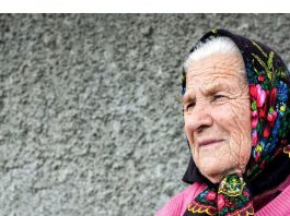 Snaja je ženi iz Beograda slala pare da joj skida uroke: Sveštenik ušao u kuću, malo falilo da opsuje kad je…