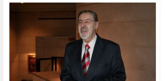 Ovako su izgledali poslednji dani Cuneta Gojkovića: Prikovan za krevet, bez glasa, ćerki dao obećanje i za 3 dana umro