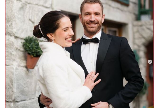 Zgodni glumac nije dugo čekao: Momčilo Otašević ovu lepoticu odveo pred oltar FOTO