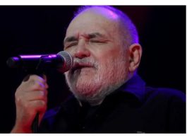 1993. godine Đorđe Balašević je napisao jednu od najpotresnijih pesama ikada: Čim je čuju, ljudi počinju da plaču