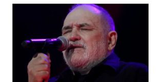 1993. godine Đorđe Balašević je napisao jednu od najpotresnijih pesama ikada: Čim je čuju, ljudi počinju da plaču