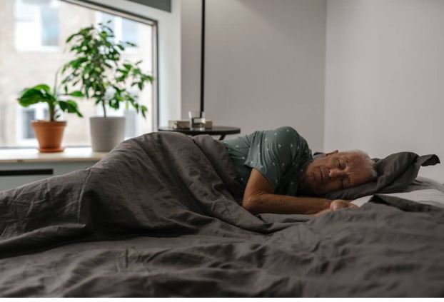 Simptomi mjesec, tjedan i dan prije smrti: Budite oprezni za ove signale. SVAKA ODGOVORNA OSOBA OVO MORA ZAPAMTITI