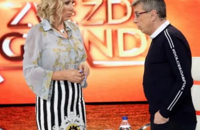 “Gadi mi se, oteo mi je sve” Pjevačica tužila Sašu Popovića, a na spisaku neprijatelja našla se i ova legenda – Ne pričamo već 2 decenije