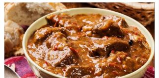 Recept za najbolji vojvođanski gulaš, svi kažu da je mnogo ukusniji od mađarskog: Poseban šmek mu daje 1 sastojak