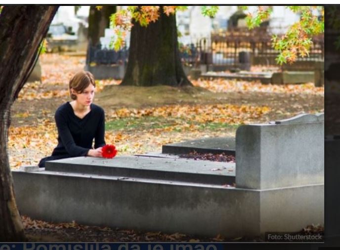 Dva meseca je na grobu muža viđala TUĐE cveće: Pomislila da je imao ljubavnicu, pa doživela još veći ŠOK!