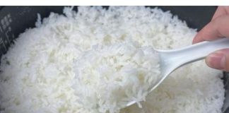 Više ne kuvam pirinač u vodi, ovo je savršeno: Jedan trik kuvara i nikada niste jeli bolji prilog – PREPORUČITE SVIMA!