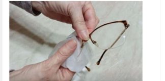 NIKAKO NE BACAJTE NAOČARE KADA IZGREBETE STAKLA: Svi koriste DETARDŽENT, a to je GREŠKA, evo kako da budu kao NOVE