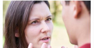 Ako primetite nekog da radi ove 4 stvari, vrlo verovatno imate posla sa neinteligentnom osobom: Odraz su slabog uma