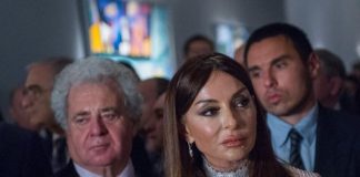 Najmoćnija žena Istoka ne nosi hidžab i puca od botoksa: Imala je zanimljiv susret sa predsednikom Srbije