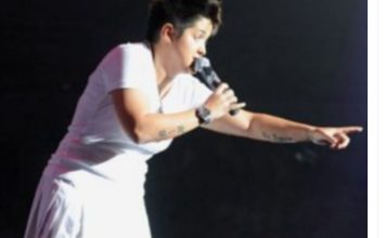 ČUDA su moguća! Marija Šerifović obukla haljinu i izašla pred PUBLIKU! U cvijetnoj haljini je sve ŠOKIRALA, a evo kako izgleda! (FOTO)