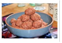 U mleveno meso uvek dodajte ovaj sastojak: Bilo da pravite ćufte ili punite paprike, napraviće čudo