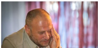 Dejanu prišao “klošar” na ulici i tražio mu pare za pivo, slučajno čuo muke našeg lekara i krišom mu pomogao: Kad je hirurg shvatio ko je prosjak – frapirao se