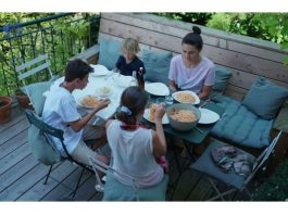 Bosanka poludela zbog ponašanja snaje i brata: “Dođu na vaskršnji odmor na 15 dana iz Austrije, a od života nam naprave pakao”