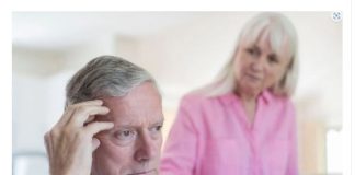 DEDA JE PONAVLJAO DA NOĆU VIDI MUŠKARCA U KUĆI, ALI MU NIKO NIJE VEROVAO JER JE IMAO DEMENCIJU: A kad je umro otkrivena je babina najveća tajna, porodica u šoku!