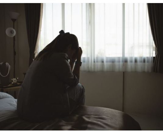 “Muž mi je na putovanju priznao da je imao aferu, a ja sam u besu bacila prstenje u okean: Od onog što je posle rekao, bolje da sam skočila zajedno sa burmama”