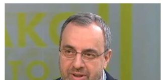 Ako roditelj uveče mora da uspavljuje dete, to nikako nije dobro: Dr Rajović oktiva da je to znak da mu fali važna stvar