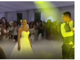 POČEO PRVI PLES, A MUZIKA STALA, MLADOŽENJA OSTAVIO MLADU: Gosti u neverici skočili sa stolica, ovo niko nije očekivao! (VIDEO)