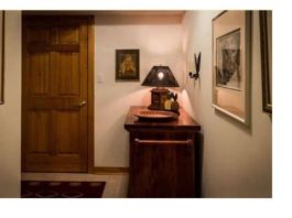 U hodniku se odmah zna da li ima sreće u kući: Ovi predmeti kao ludi privlače bijedu i maler