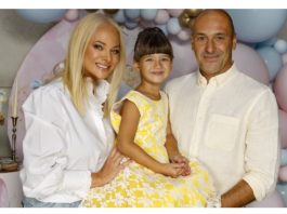 U Srbiji se hvale luksuzom, a u Americi žive drugačije! Zavirite u dom Ilde Šaulić u Njujorku, da li ste zamišljali da ovde spava sa mužem(FOTO)