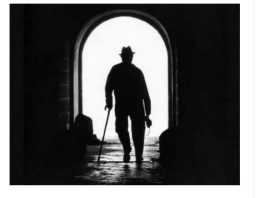 DA LI SE OSOBA NA SLICI PRIBLIŽAVA ILI UDALJAVA? Odgovor će otkriti nešto nevjerovatno o vama