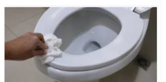 POPRSKAJTE ovo po dasci vaše WC šolje i ona će zasijati kao nova: Žute mrlje i prljavština će nestati TRENUTNO!