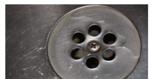 SMRDI VAM IZ KUPATILA KADA PADA KIŠA? Samo ubacite 1 sitnicu iz kuhinje u odvod i rešite problem