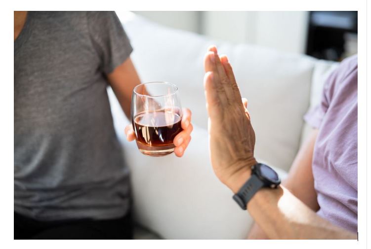 NEUROLOG UP0Z0RAVA SVE! 0vo piće nikako nemojte piti tokom ljeta, razara srce i loše utiče na mozak