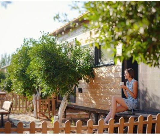 Kad je svekrva umrla kuća u Sutomoru je pripala mužu i deveru: U kući nas dočekala jetrva sa rečima OD SAD STE NAŠI GOSTI, digli smo Crnu Goru na noge