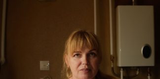 Muž Mile dovodio je ljubavnicu u kuću dok sam mu ja prala i kuvala: Rekao mi je – “Radice, smrdiš na zapršku”, a ono što je usledilo učvrstilo nam je brak