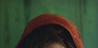 Danas ima 53 godine i tešku priču: “Devojčica iz Avganistana” mislila da je “pod talibanima bilo bolje”, pa pobegla