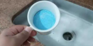 Sipam običan omekšivač u sudoper u KUHINJI: Hvala vodoinstalateru na ovom savjetu!