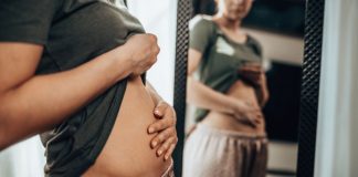 Napitak koji liječi nadutost u trenu: Gastroenterolog otkrio kako se brzo riješiti grčeva i plinova!!!