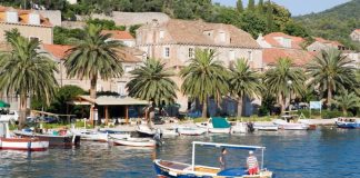 Žena skinula kupaći pred svima na plaži u Hrvatskoj, a onda je usledio neviđeni haos: Spasioci morali da reaguju!!!Pogledajte tu sramotu…(VIDEO)