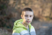 Rajko je posle smrti oca sahranio i pravdu u koju je verovao: Tetka mu otela kuću i sve osim štale, a danas bi, kaže selo, umrla da nema njegovih krava