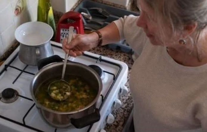 0VlH 6 STVARl U KUĆl 0DAJU NEUREDNU ŽENU: Radite li vi ove stvari…