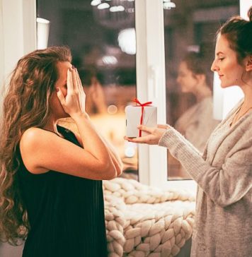 Zašto neki ljudi nikada ne dolaze u goste praznih ruku, a drugima to ne pada na pamet