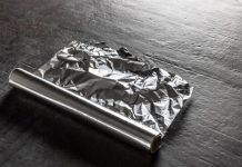 Stavite aluminijsku foliju ispod jastuka prije spavanja, šta se dešava…