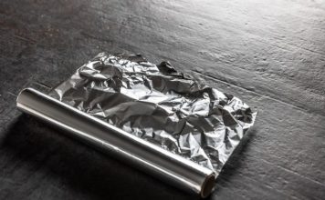 Stavite aluminijsku foliju ispod jastuka prije spavanja, šta se dešava…