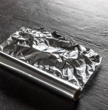 Stavite aluminijsku foliju ispod jastuka prije spavanja, šta se dešava…