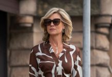 8 stvari koje nakon 50. godine pojeftinjuju izgled: Otkrijte kombinacije koje će učiniti da izgledate otmeno