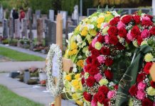 “Vaskrs mrtvih” ili Pobusani ponedeljak je veliki praznik: 1 važan običaj mora da ispoštuje svako kome je preminuo neko blizak i drag “Vaskrs mrtvih” ili Pobusani ponedeljak je veliki praznik: 1 važan običaj mora da ispoštuje svako kome je preminuo neko blizak i drag - featured image