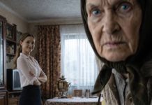 Svekrva milionerka se pretvarala da je čistačica kako bi testirala snaju, uverena da se ona udala za njenog sina samo zbog novca. Svekrva milionerka se pretvarala da je čistačica kako bi testirala snaju, uverena da se ona udala za njenog sina samo zbog novca. - featured image