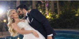 “Tokom svadbe, mladoženja je namjerno bacio nevjestu u fontanu, tvrdeći da je to bila samo šala. Gosti su se smijali i snimali događaj telefonom, dok je nevjesta plakala, a u tom trenutku dogodilo se nešto što je sve ostavilo u šoku 😱😱 “Tokom svadbe, mladoženja je namjerno bacio nevjestu u fontanu, tvrdeći da je to bila samo šala. Gosti su se smijali i snimali događaj telefonom, dok je nevjesta plakala, a u tom trenutku dogodilo se nešto što je sve ostavilo u šoku 😱😱 - featured image