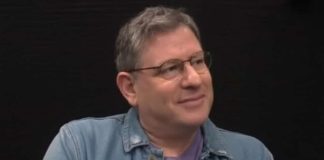 AKO HOĆEŠ DA UPROPASTIŠ KĆERKU, DAJ JOJ JEDAN OD OVIH 10 SAVJETA: Tvrdi psiholog Mihail Labkovski! AKO HOĆEŠ DA UPROPASTIŠ KĆERKU, DAJ JOJ JEDAN OD OVIH 10 SAVJETA: Tvrdi psiholog Mihail Labkovski! - featured image